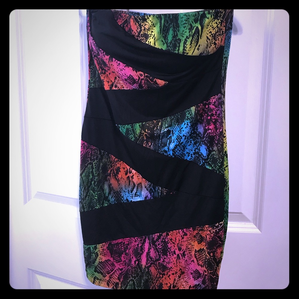 Body Central Strapless Mini dress. Stretchy